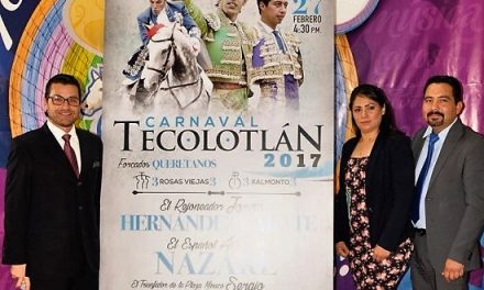 Corrida tradicional en Tecolotlán