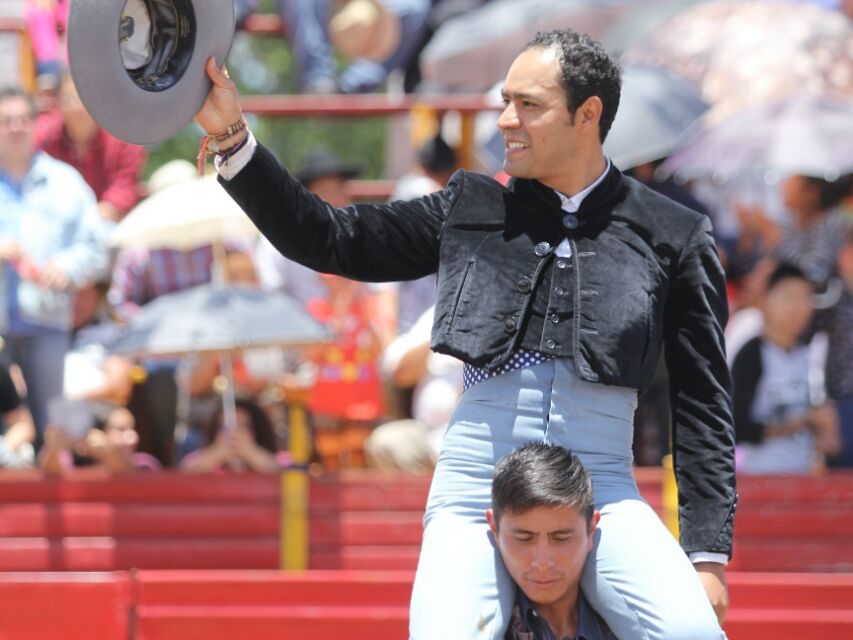 Triunfo de José Luis Angelino en San Pablo Apetatitlán
