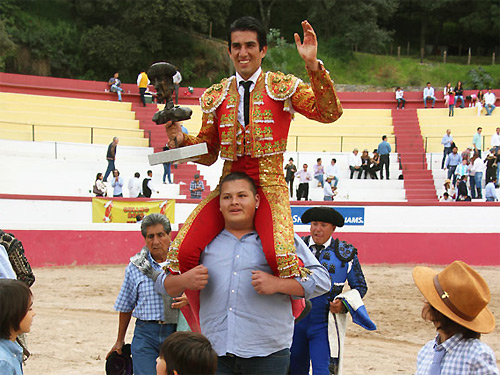 «Calita» se lleva el trofeo en disputa en la Feria del Toro