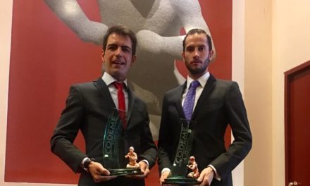 Arturo Macías y Arturo Saldívar reciben el Luchador Olmeca 2018