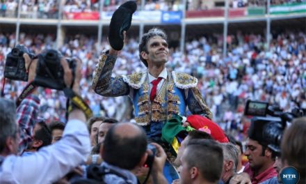 Resonante triunfo de José Tomás en Granada