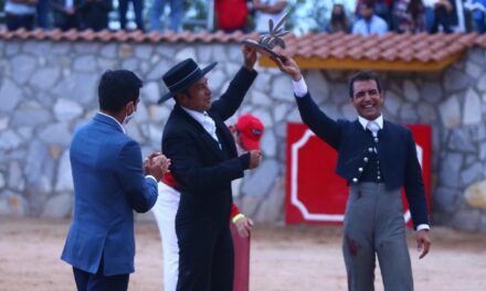 Oreja y trofeo para Jorge Mora