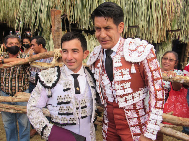 Comparten triunfo «El Zapata» y «El Papo»