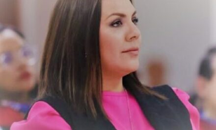 Lourdes Llana debuta como juez de plaza