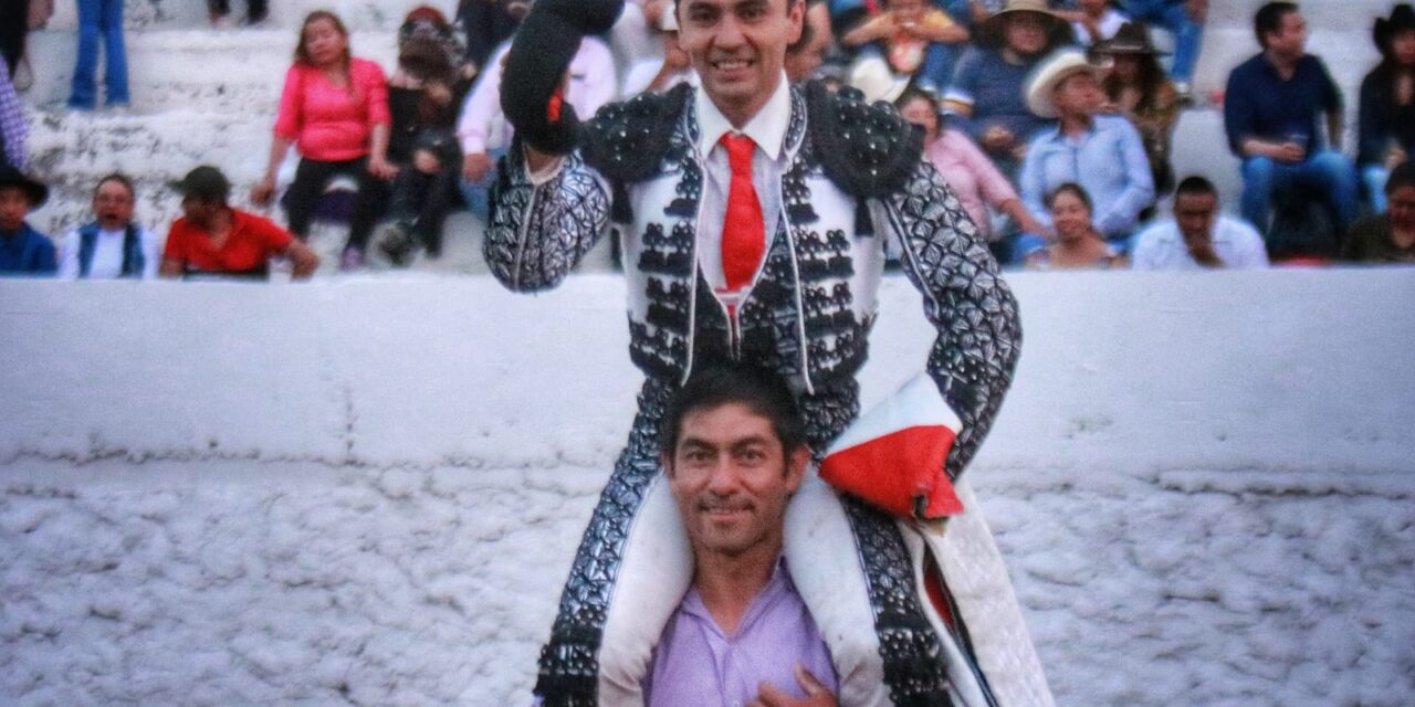 Emilio Macías resultó el triunfador en Tezontepec